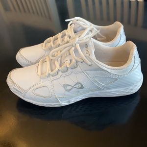 Nfinity Rival size 5.5